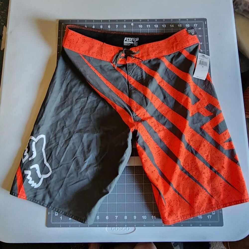 NWT FOX H2O BOARDSHORTS RED/Orange and greySize 32